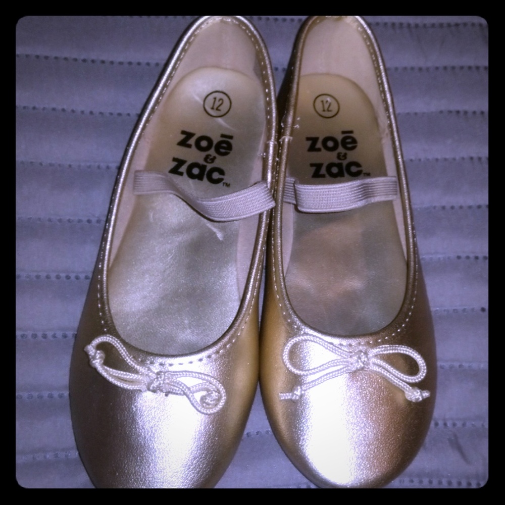 Girls gold shoes